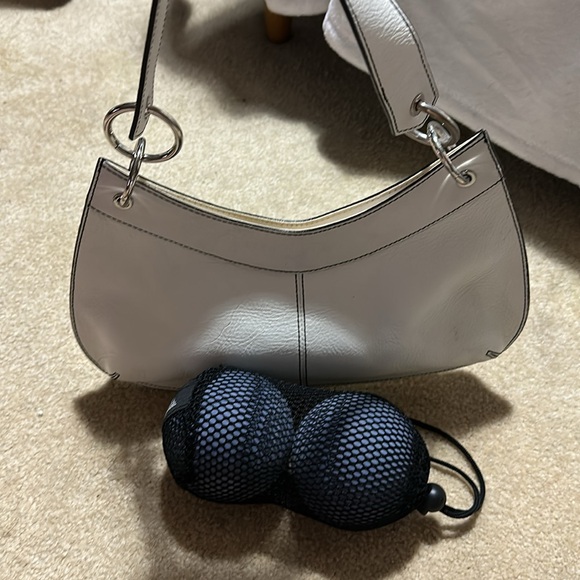 Banana Republic White Leather Shoulder Bag - Picture 9 of 9